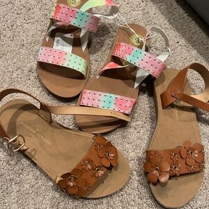 Girl sandals 2 pairs